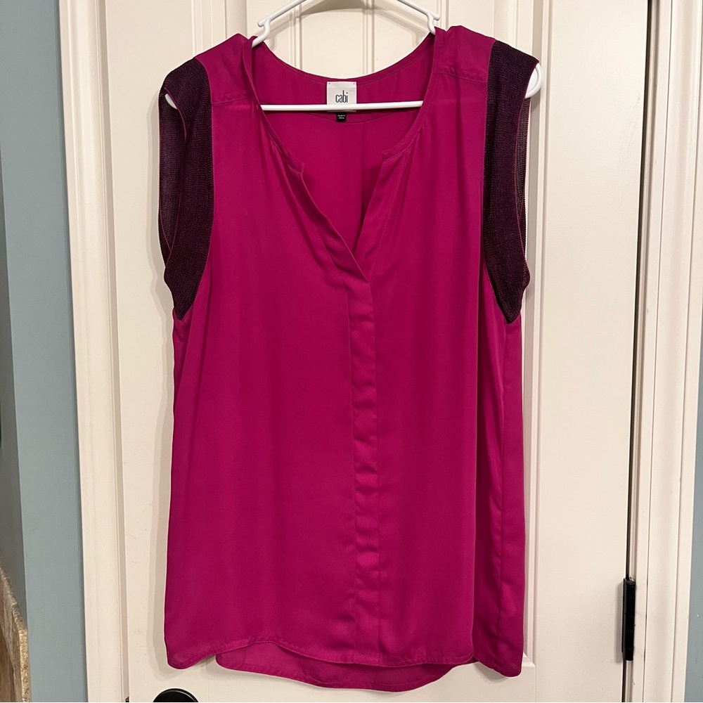 Cabi Top Size Small Pink Fuchsia Knit Detail Oversized V Neck Blouse